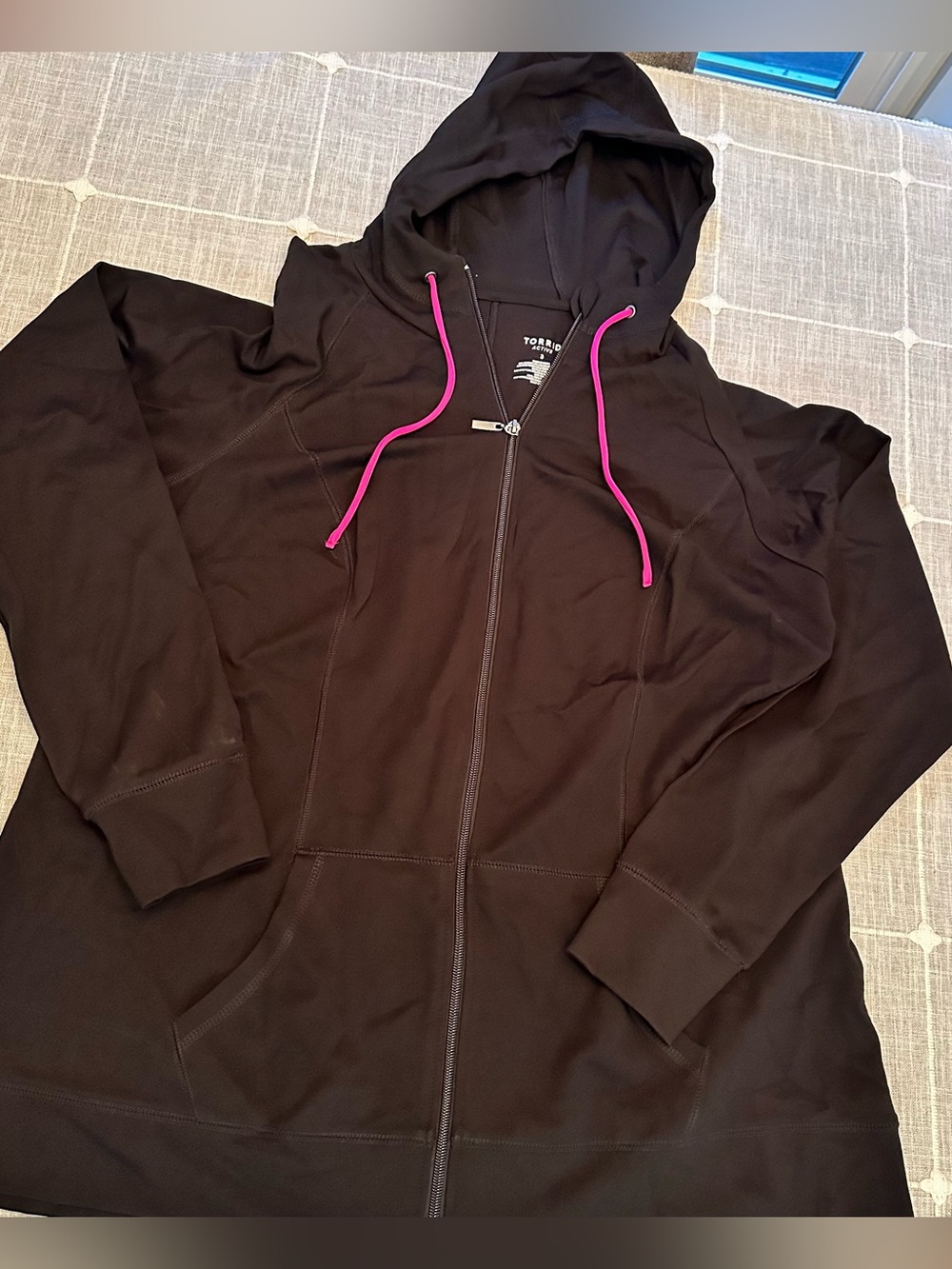 Torrid Active Black Full-Zip Hoodie Pink Drawstring Size 3 / 3X Plus Size